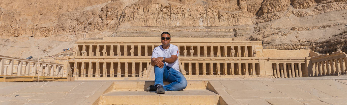 Radi, Nederlands- en Engelssprekende lokale gids in Luxor